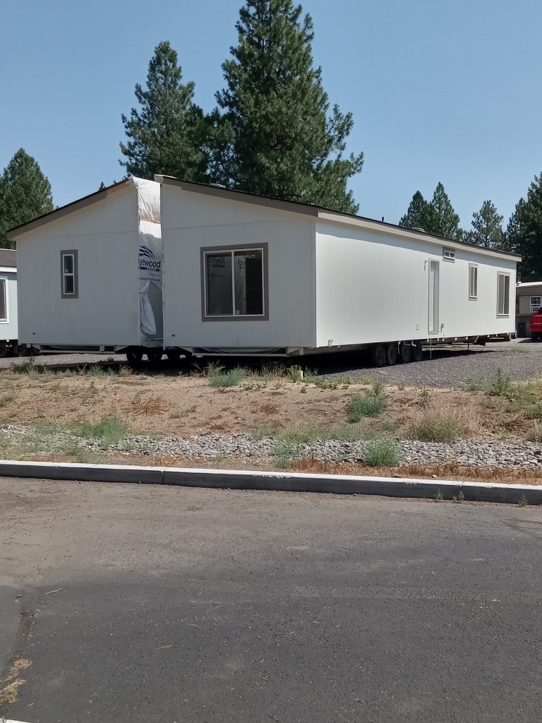Manufactured Home ready to be married